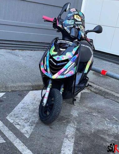 Crash bar piaggio zip 2T et 4T noir brillant - Scoot 50 Racing